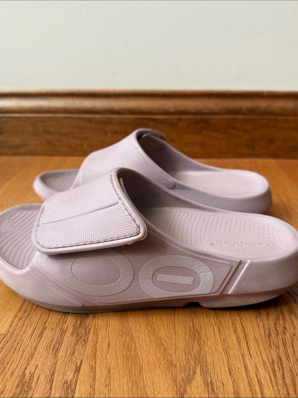 OOFOS OOahh Sport Flex Slides Lightweight Comfort Stardust? Women’s 8 Men’s 6 - Picture 11 of 14